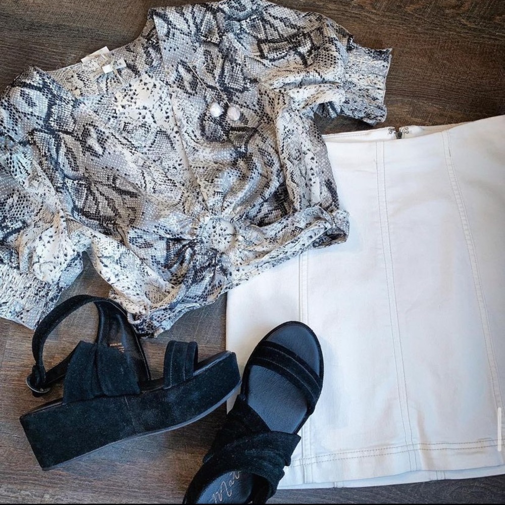 NWOT Boutique Snake Wrap Top